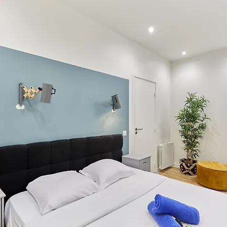 Apartment Rent A - Meslay Paris