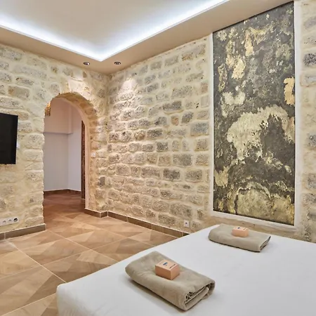 Rent A - Meslay Parigi