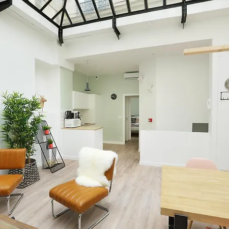Apartment Rent A - Meslay *